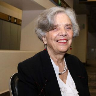 El FCE continuará edición de obras de Poniatowska