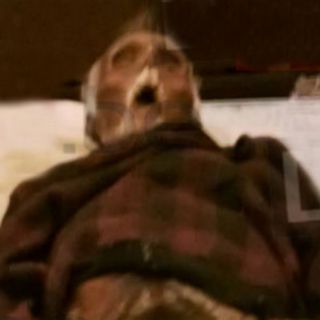 Encuentran a hombre momificado en departamento de Bruselas