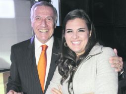 El banquete. Julio Vigil y Almazán y Ana Laura González.  /