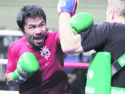 Manny Pacquiao realiza una sesión de entrenamiento con Freddie Roach, previo al combate contra Brandon Ríos. EL INFORMADOR /