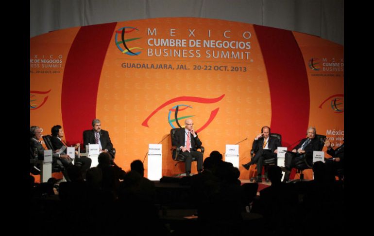 Durante la pasada Cumbre de Negocios Jalisco confirmó  las inversiones de siete empresas por 500 millones de dólares. ARCHIVO /