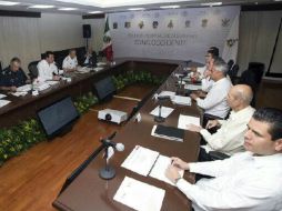 En la reunión participan gobernadores de Jalisco, Aguascalientes, Colima, Michoacán, Nayarit y Zacatecas. TOMADA DE @osoriochong  /
