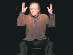 Tímido. Alan dice ser extrovertido sólo sobre el escenario. ESPECIAL /