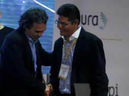 El periodista que recibió el pasado miércoles el Premio en la categoría de 'Crónica y Reportaje'. EFE /