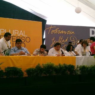 El PRD plantea dejar Pacto si se aprueba reforma energética