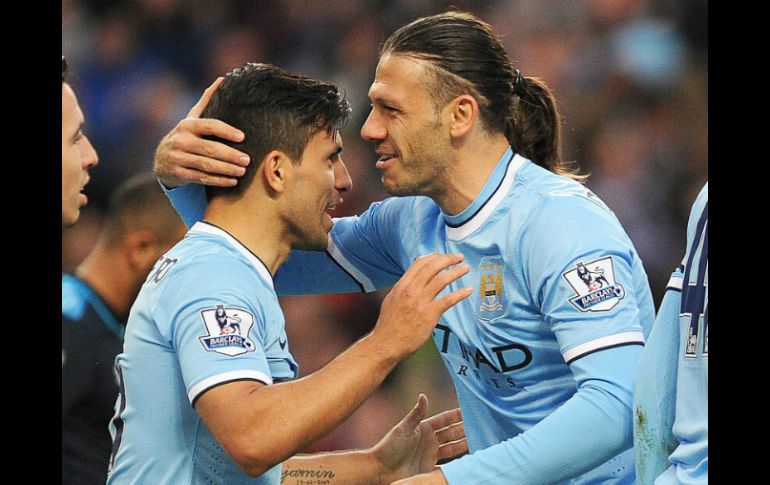 El cuadro de Manchester se impuso sin problema a su rival. EFE /