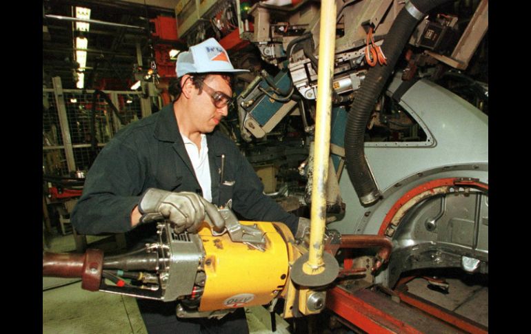 Desde 2012, en Jalisco 35% de los accidentes de obreros involucran a la muñeca o las manos de los trabajadores debido al descuido. ARCHIVO /