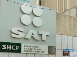 El pleno del IFAI revocó la clasificación invocada por el SAT y le instruyó a revelar los datos. ARCHIVO /