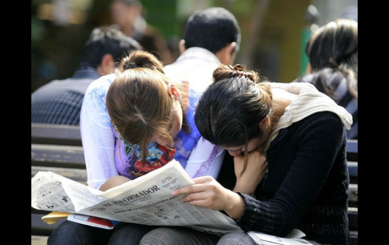 La tasa de desempleo entre las mujeres descendió de 5.14 por ciento a 5.04 en el mismo lapso. ARCHIVO /