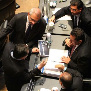 Reforma financiera robutecerá sistema bancario, afirma el PRI