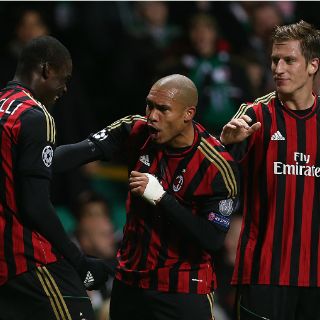 El Milán golea en Escocia