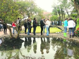 La terapia consta de una meditación que limpia la energía y centros energéticos o chakras, liberando bloqueos, miedos y angustias. ESPECIAL /