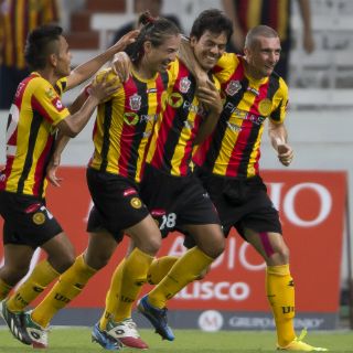 El partido de Leones Negros, también por internet