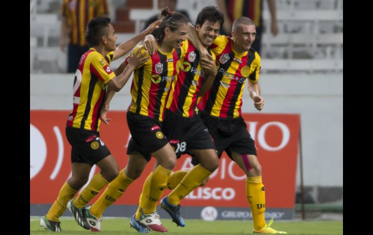 Los 'Melenudos' jugarán el primer partido rumbo al título del Apertura 2013. MEXSPORT /
