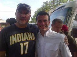 Chirinos (I) fue interceptado y baleado al salir de una emisora de radio. Tomada de Twitter @mixae. ESPECIAL /