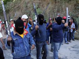 Actualmente, las autodefensas en Michoacán tienen presencia en 19 municipios y 58 comunidades. ARCHIVO /