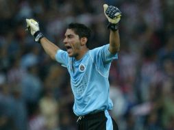 Jesús Corona ya vistió la playera de Chivas, en la Copa Libertadores del año 2005. ARCHIVO /