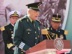 El secretario de la Defensa Nacional, Salvador Cienfuegos, reitera el compromiso de las fuerzas castrenses por la paz de la nación. ARCHIVO /