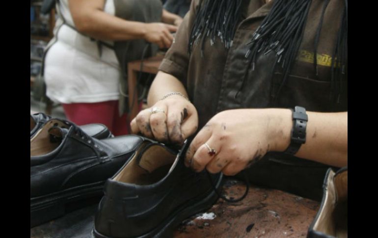 El subsector de Prendas de vestir aumentó 1.4 por ciento respecto al mes anterior. ARCHIVO /