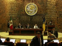En el Congreso lo único que pueden hacer es ''ganar tiempo'', pero deberán cumplir. ARCHIVO /