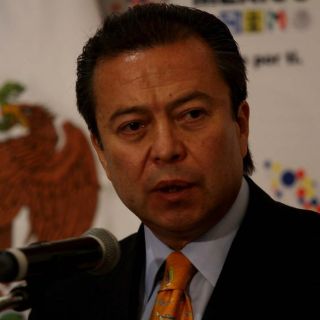 Sorprende a César Camacho salida del PRD de Pacto por México