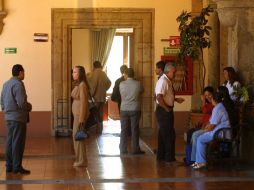 Rescate del Ejecutivo es apoyo para cumplir con austeridad, afirman. ARCHIVO /