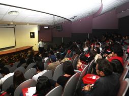 Los estudiantes participan en VIII Congreso Internacional de Salud Metal.  /