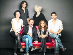 El elenco. Ana Belén, Ginés García Millán, Eva Rufo, Jorge Basanta y David San José, y la directora Magüi Mira. ESPECIAL /