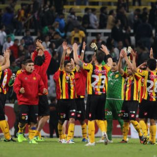 Leones Negros va por medio boleto a primera división