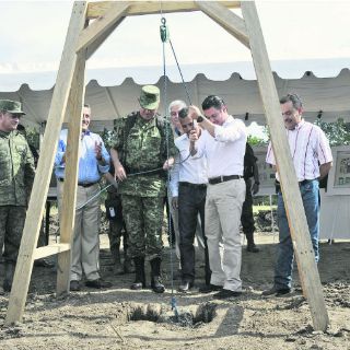 Muestran fuerza en Tecalitlán; encuentran más cuerpos en La Barca