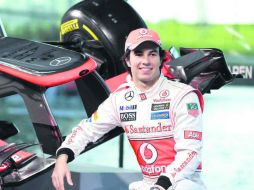 Tiepos felices. Checo Pérez en su presentación con McLaren para la temporada que acaba de terminar.  /
