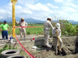 La fuga de ácido sulfhídrico ya está controlada, y personal trabaja para la reparación de una líinea. ARCHIVO /