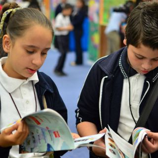 'Cuentos por teléfono', en la voz de Luis Esteban Galicia