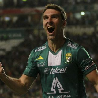 El León golea y firma su pase a semifinal