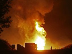 Hasta el momento se han contabilizado al menos 100 vehículos calcinados. ARCHIVO /