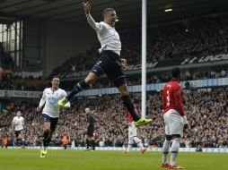 Kyle Walker celebra una anotación ante el Manchester United durante el partido de la Liga Premier en Londres. AFP /