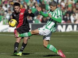 Ambos equipos no pudieron aprovechar las condiciones para ganar. EFE /