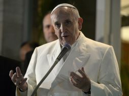 El Papa Francisco pide rezar por los médicos e investigadores que atienden a los enfermos. AFP /