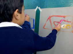 Los niños trabajan en diferentes técnicas como acuarela, oleo, pastel, transferencia de color, técnicas y mixtas entre otras. ARCHIVO /