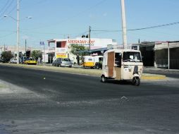 Tlajomulco. En fraccionamienos como Santa Fe y Chulavista se ha disparado el número de mototaxis.  /