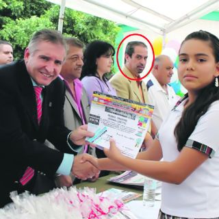 Funcionario dobletero 'condicionó' a Arana para trabajar en Tonalá