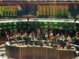 El IPC cerró el lunes con 42 mil 138.55 unidades. ARCHIVO /