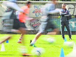 José Luis Real dirigió los trabajos en el Centro de Alto Rendimiento (CAR) de la Federación Mexicana de Futbol.  /