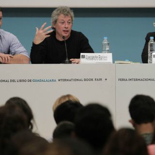 Escribir es como ir a toda velocidad hacia el peligro, dice Baricco