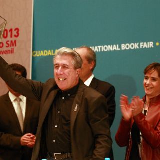 Jordi Sierra i Fabra elogia al libro y a la palabra