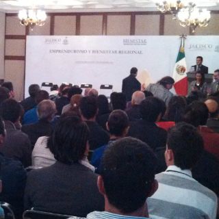 Emprendedores jaliscienses reciben apoyo