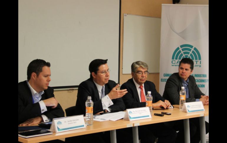 Hasta el momento se han otorgado 200 millones de pesos en créditos a 25 empresas, aunque prevén apoyar a cien empresas. ESPECIAL /