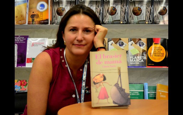 La autora describe la obra como ''parte de una trilogía de libros de salud mamaria''.  /