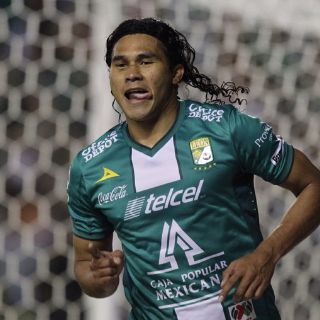 León casi liquida a Santos