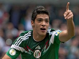 Raúl Jiménez asegura que se puede competir a los rivales que quedaron. AFP /